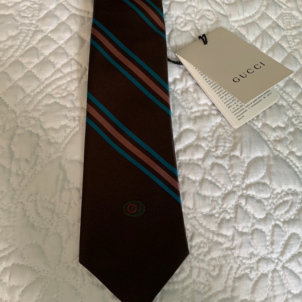 Authentic Gucci Gimental Striped Silk Tie in Brown